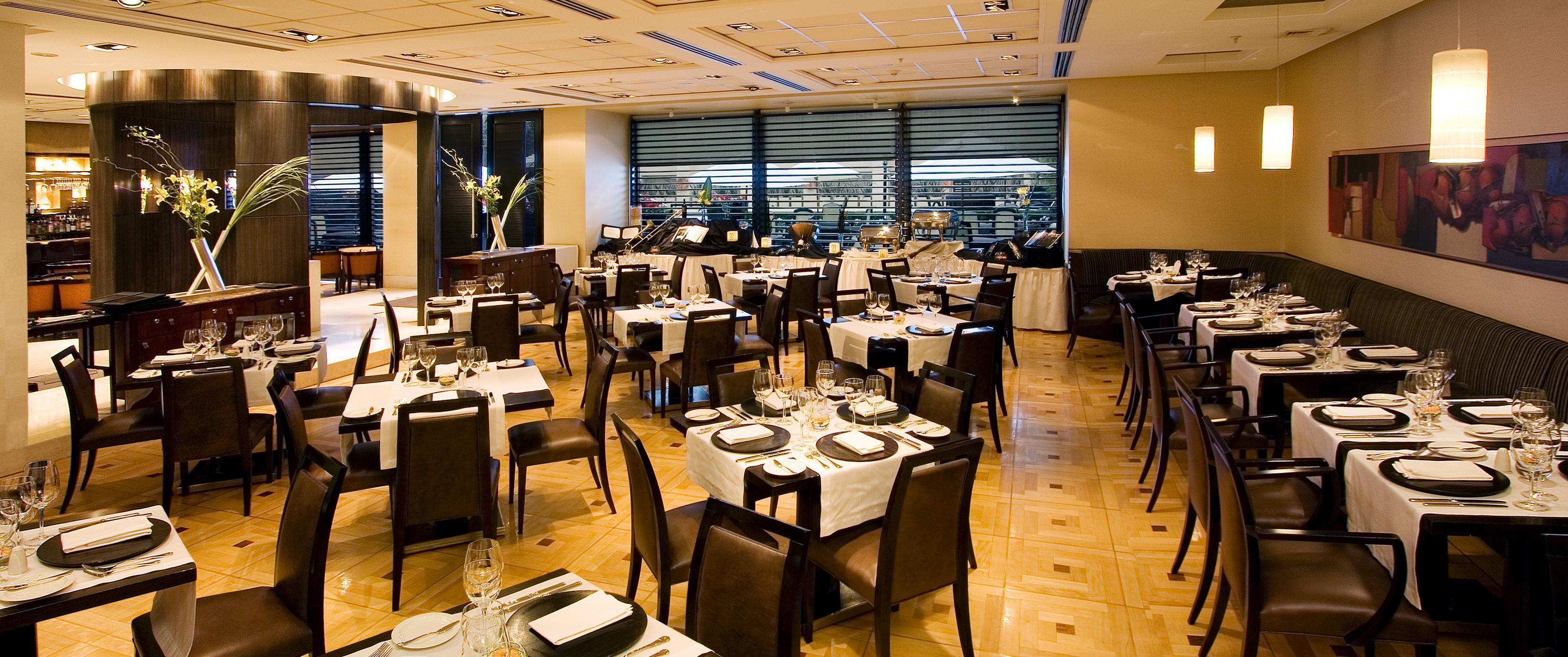 Regal Pacific Puerto Madero Hotell Buenos Aires Restaurang bild The interior of the restaurant