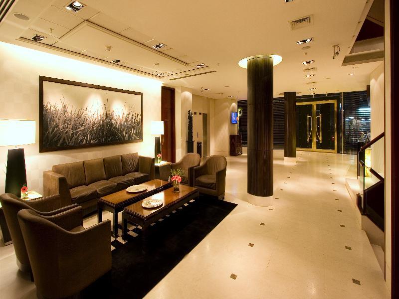 Regal Pacific Puerto Madero Hotell Buenos Aires Exteriör bild The lobby of the hotel