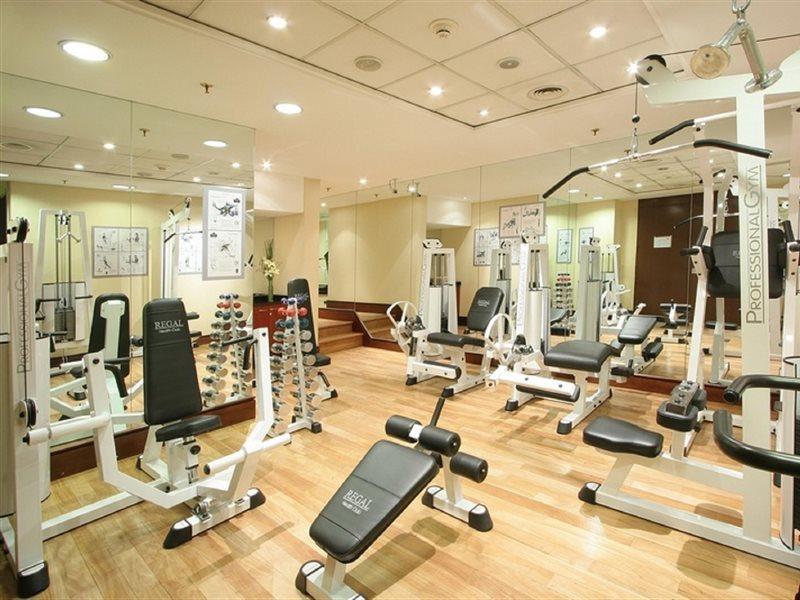 Regal Pacific Puerto Madero Hotell Buenos Aires Exteriör bild A gym in a hotel